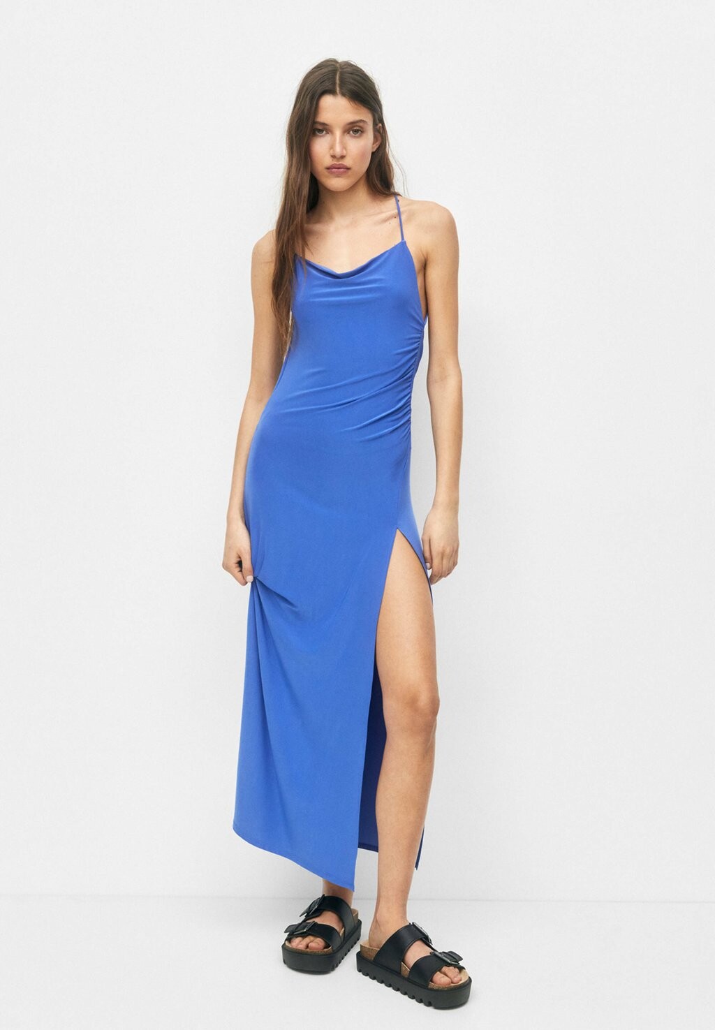 

Длинное платье PULL&BEAR, синий