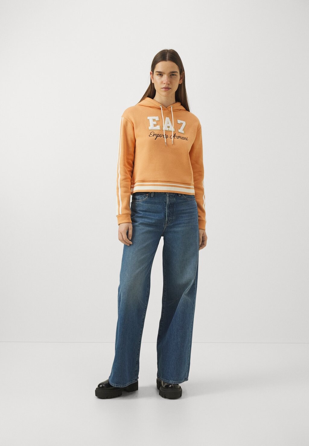 

Толстовка EA7 Emporio Armani, цвет camel
