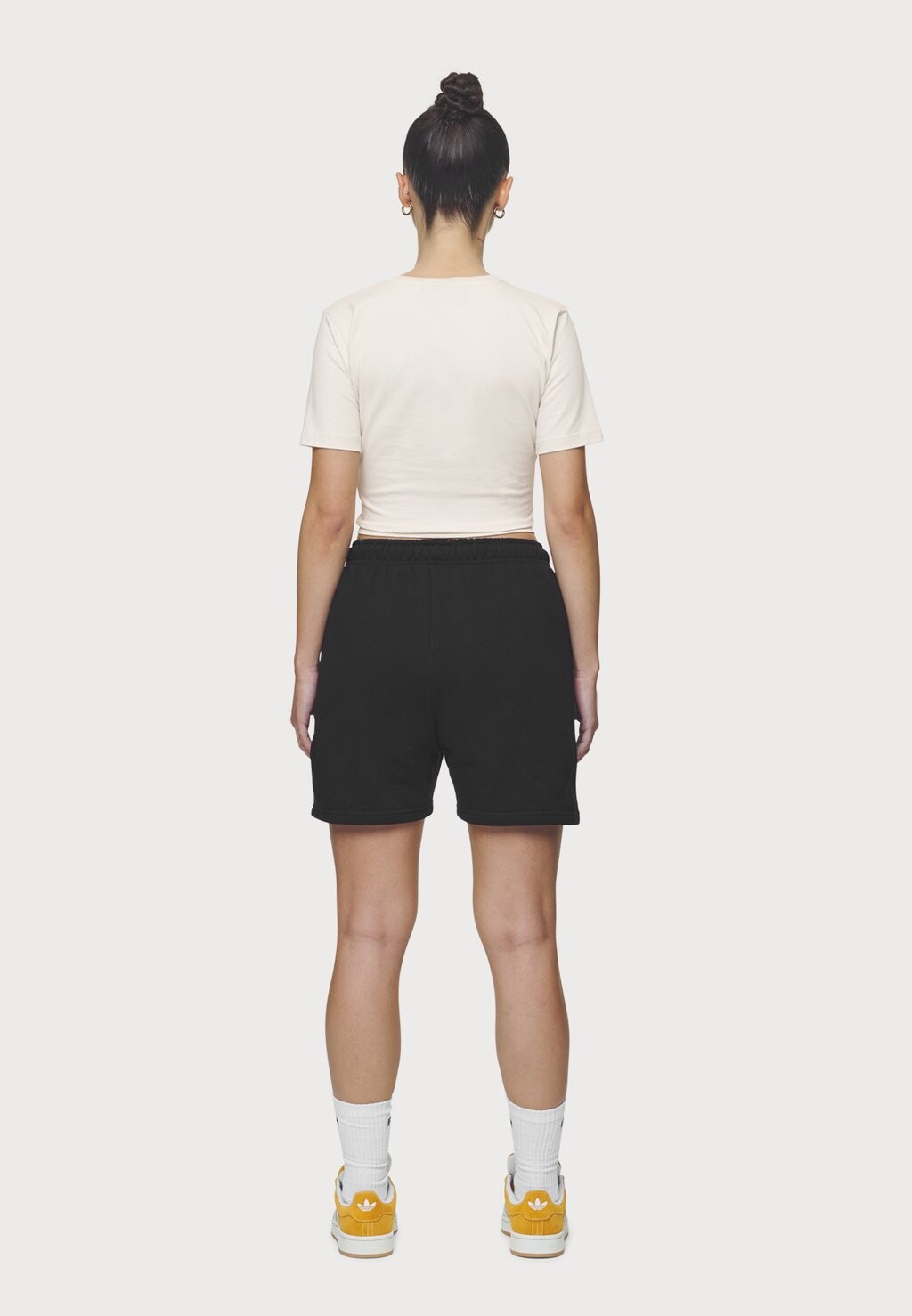 

Базовая футболка INES CROPPED BABY TEE Pegador, бежевый
