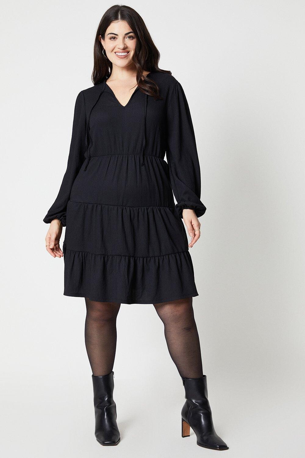 

Мини-платье с изогнутым воротником и длинными рукавами Dorothy Perkins, черный