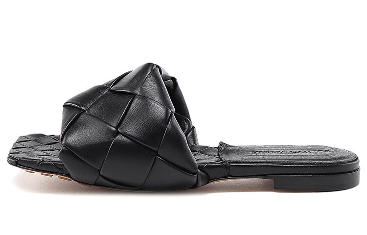 

Сандалии Bottega Veneta Wmns Lido черные
