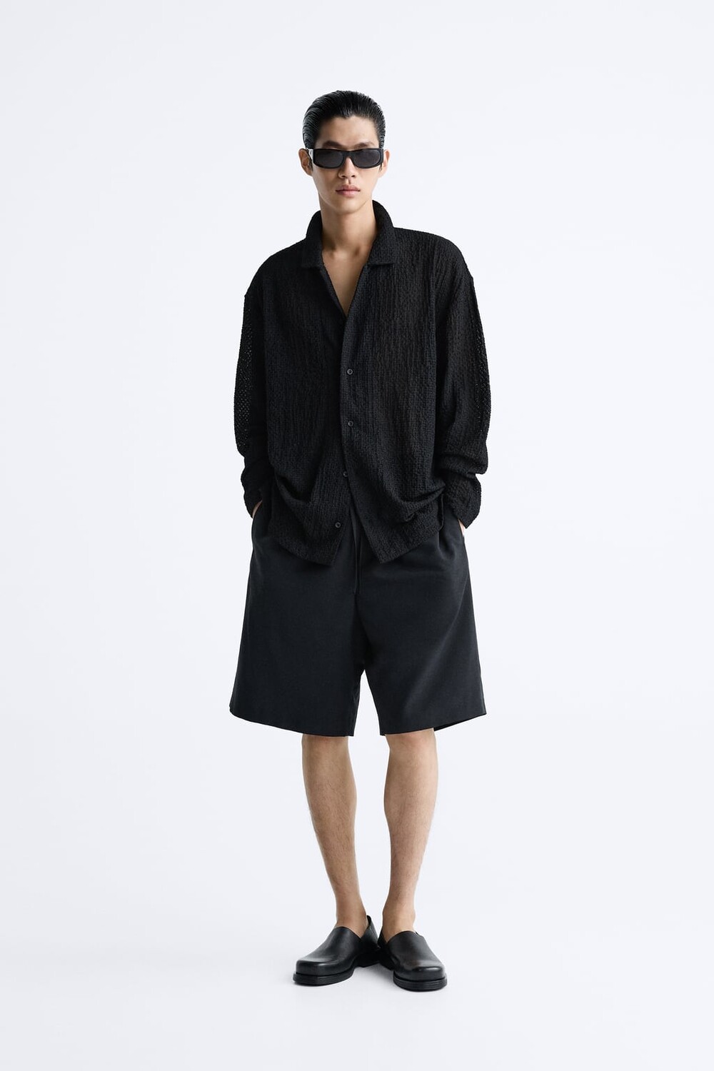 

Текстурированная рубашка ZARA, черный