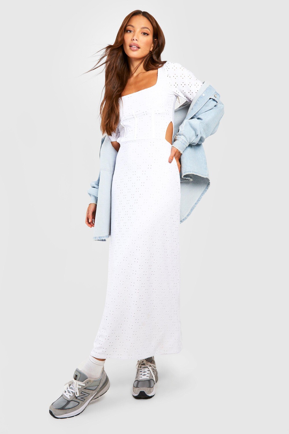 

Высокое платье с люсками и вырезами Boohoo, слоновая кость, Бежевый