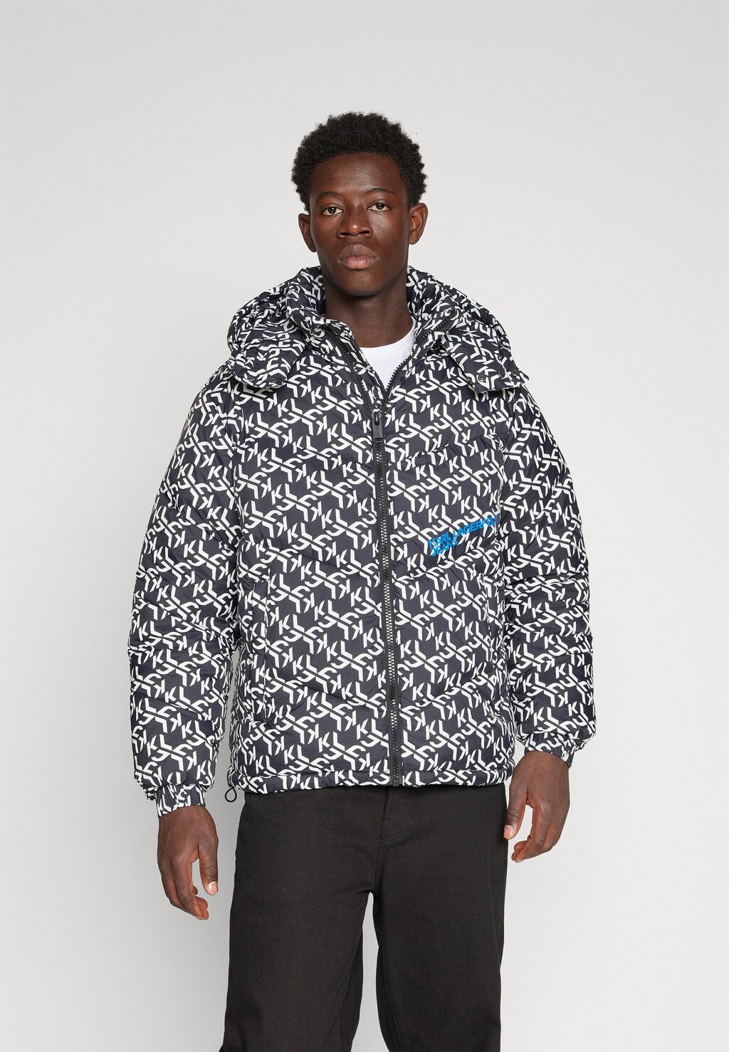 

Зимняя куртка MONOGRAM PUFFER JACKET Karl Lagerfeld, черный/белый