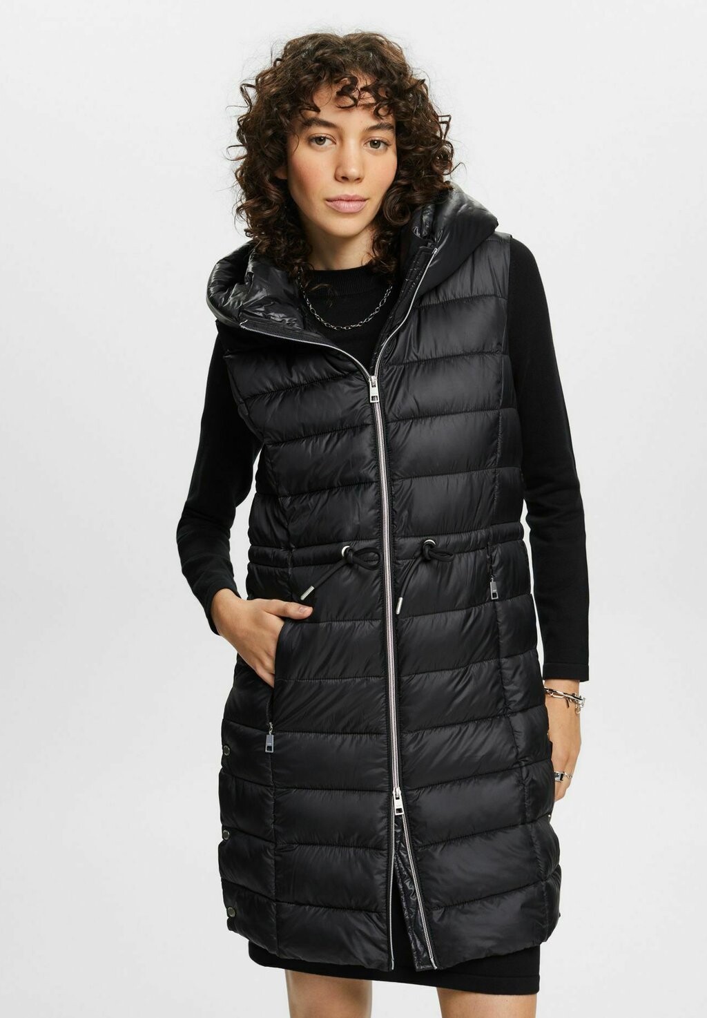 

Жилет Esprit, черный