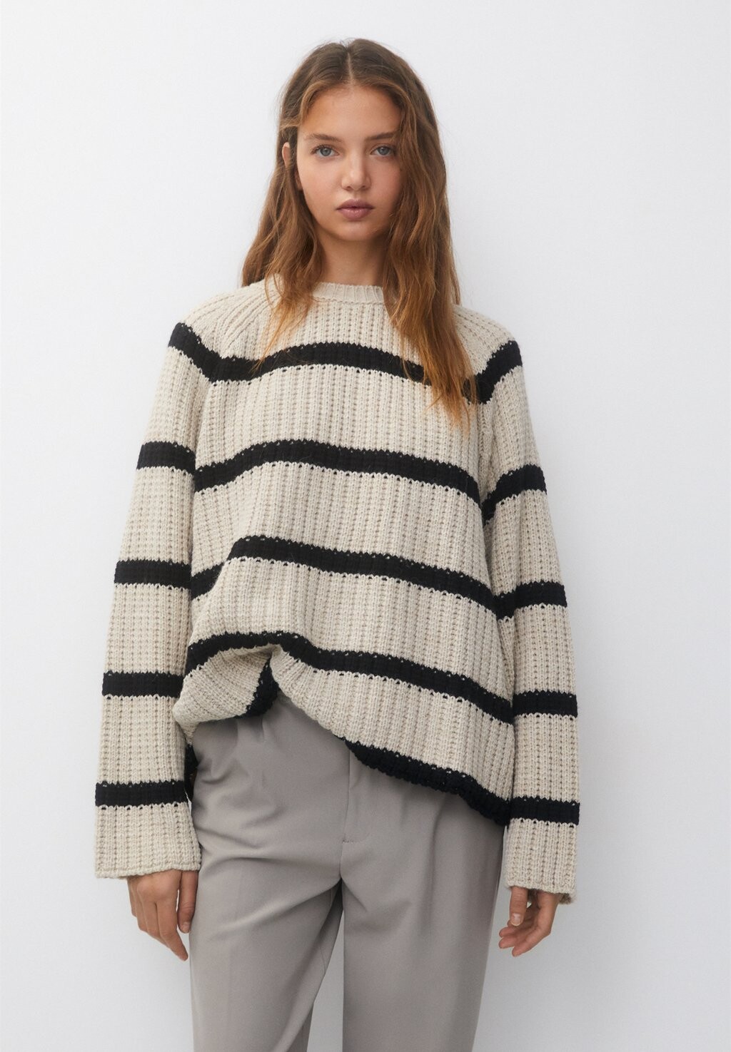 

Свитер Striped Long Sleeve PULL&BEAR, бежевый
