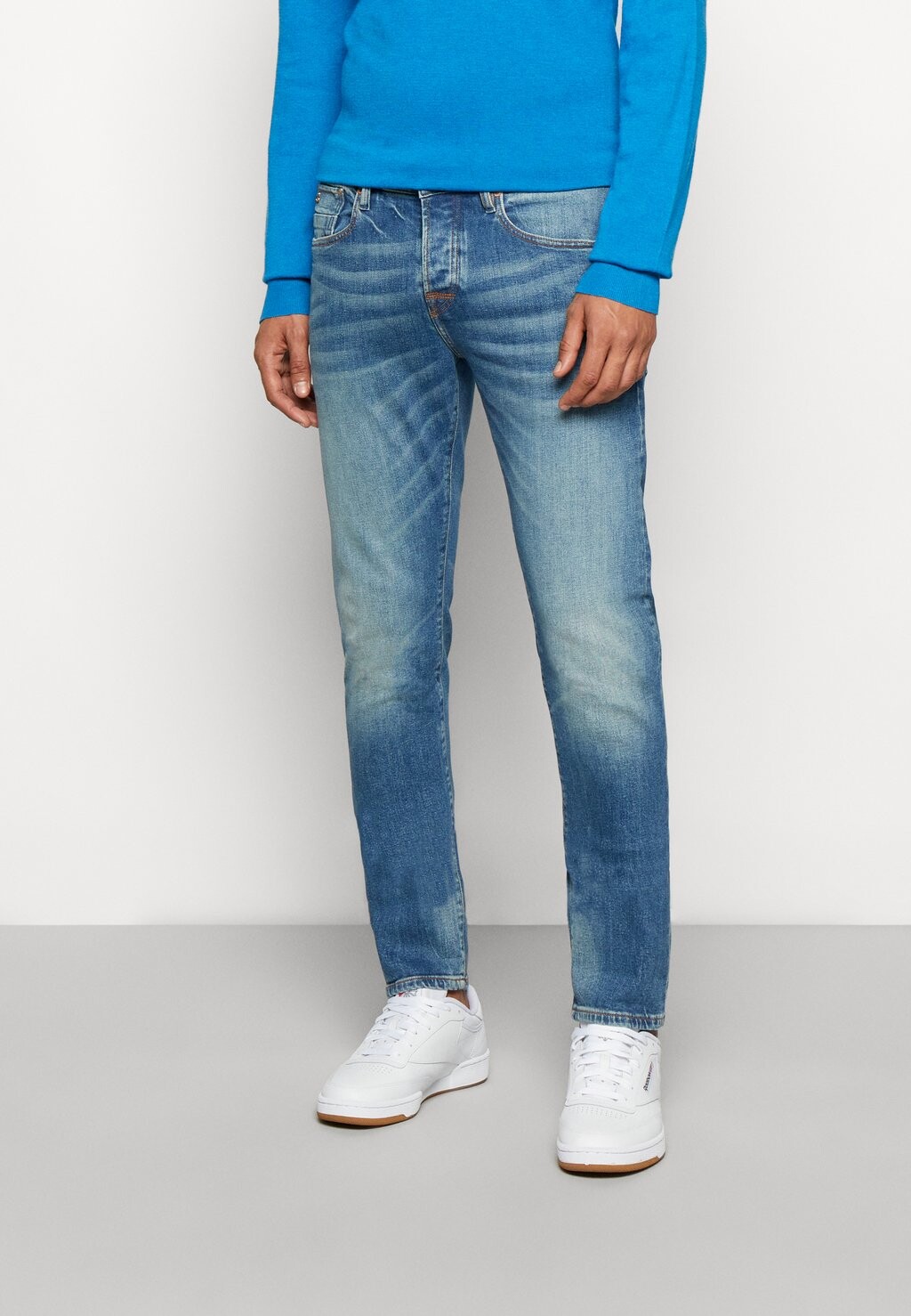 

Джинсы облегающего кроя Scotch & Soda