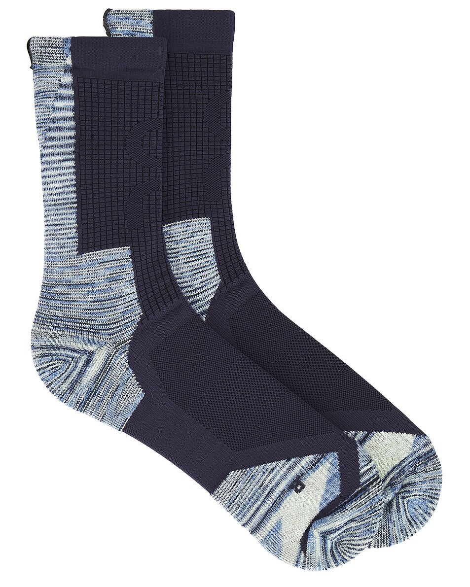 

Носки Explorer из мериноса On, цвет Midnight & Cobalt