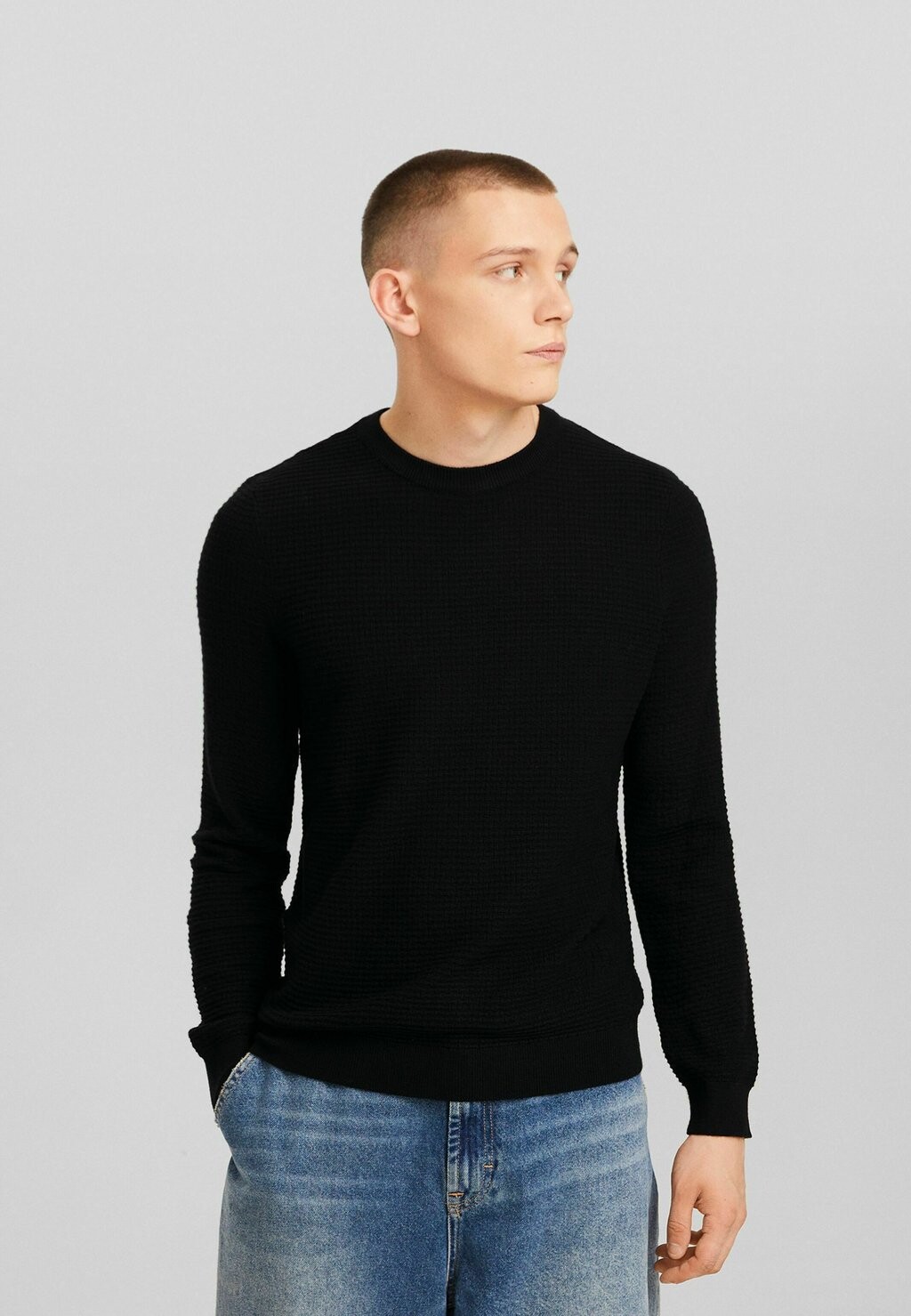 

Свитер Textured Bershka, черный