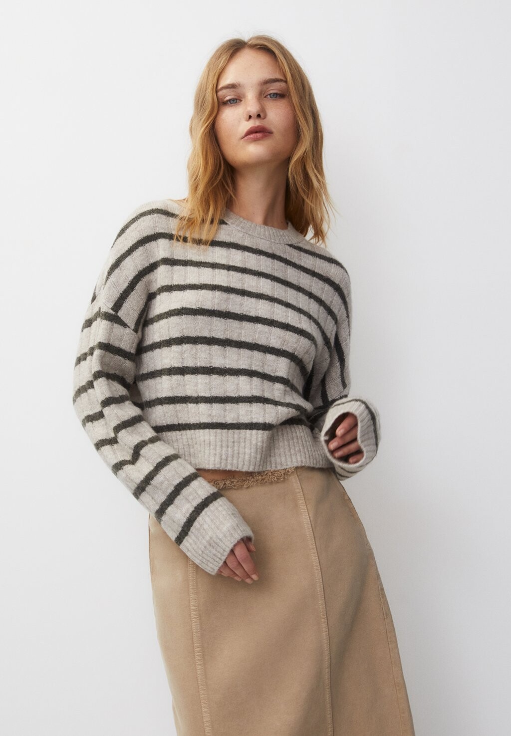 

Свитер Striped PULL&BEAR, бежевый