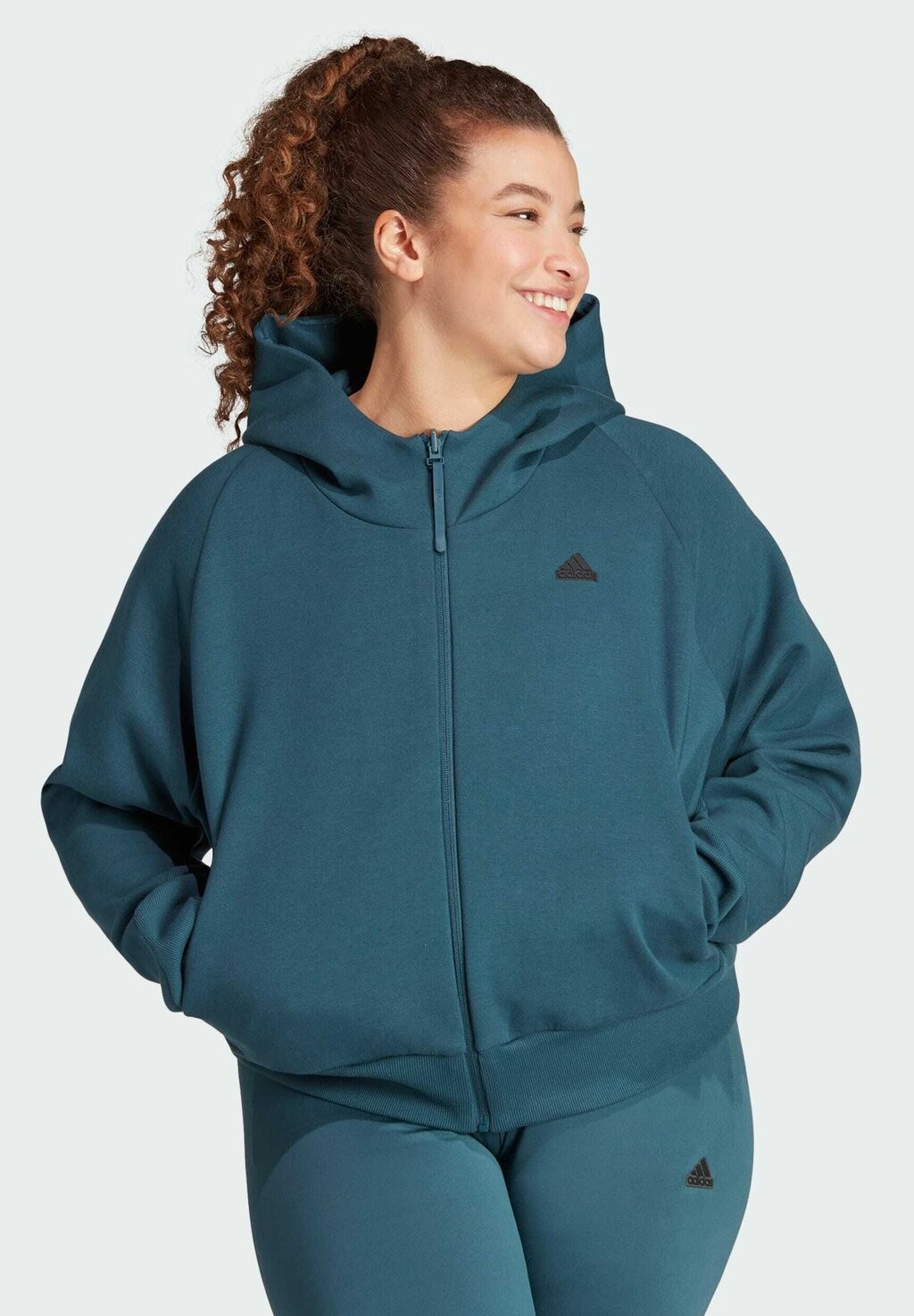 

Толстовка на молнии adidas Sportswear Z N E PLUS SIZE, цвет arctic night