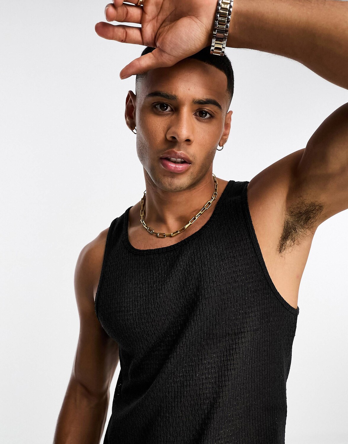 

Черная фактурная жилетка с квадратным вырезом ASOS DESIGN