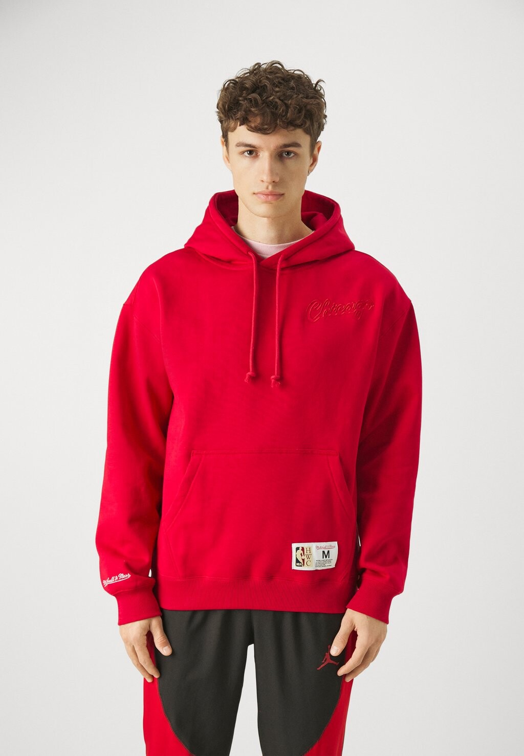 

Команда Nba Chicago Bulls Tonal Logo Heavyweight Mitchell & Ness, цвет scarlet