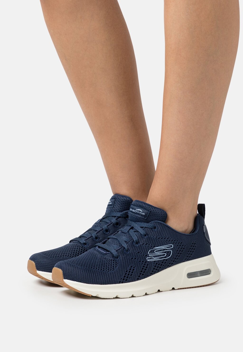 

Кроссовки Skechers