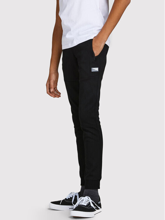 

Спортивные брюки стандартного кроя Jack&Jones, черный