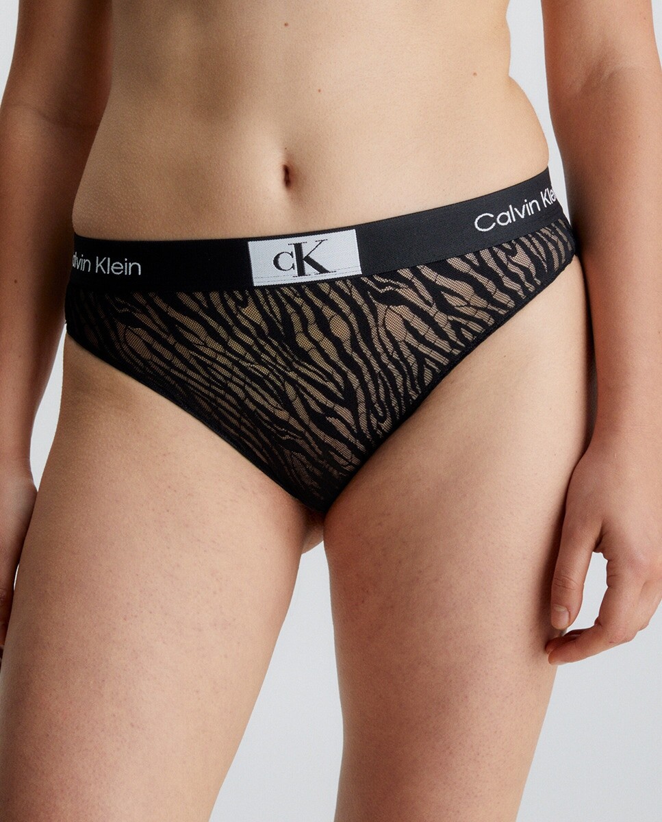 

Классические трусики с завышенной талией. Calvin Klein, черный