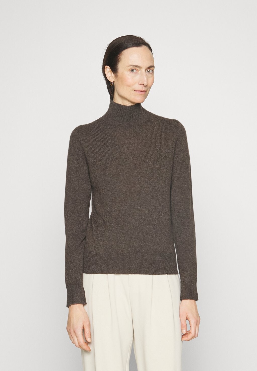 

Свитер pure cashmere, коричневый