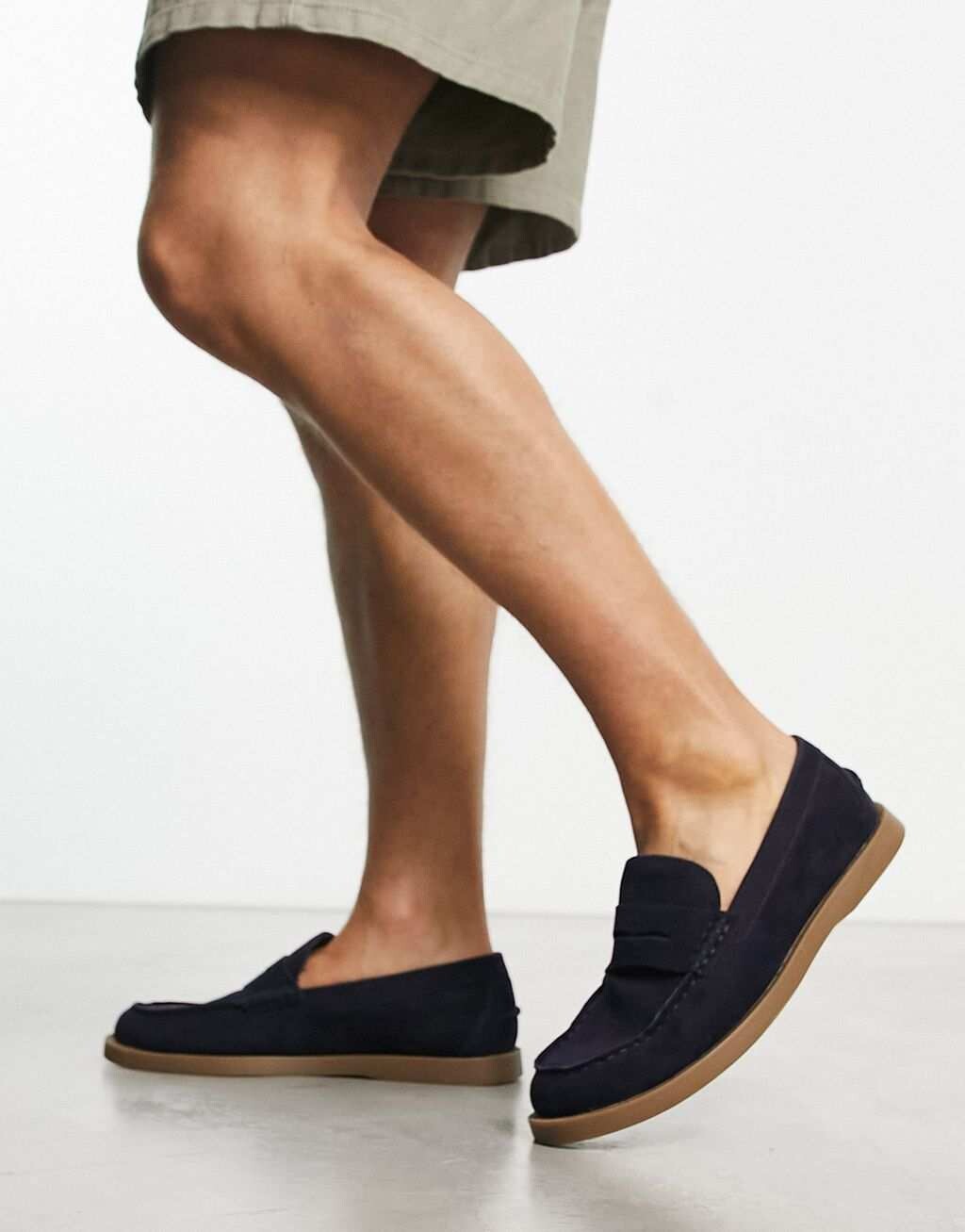 

schuh Темно-синие лоферы с кисточками schuh Pavel