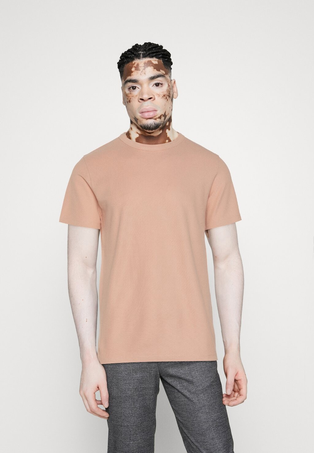 

Футболка базовая SLHJOSEPH O-NECK Selected Homme, цвет pink sand