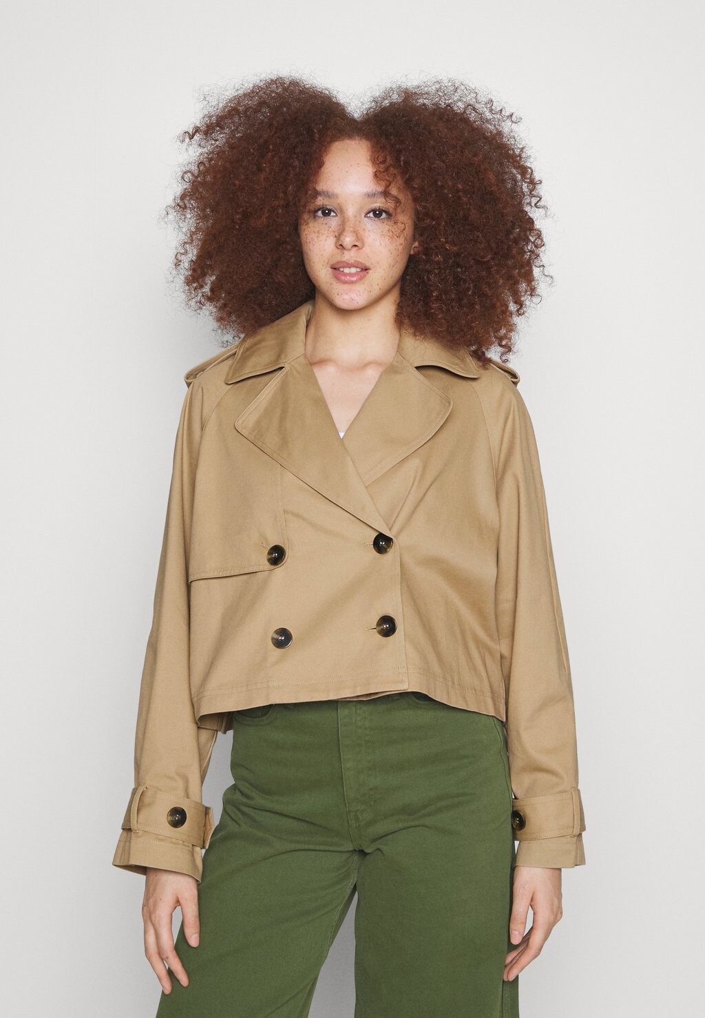 

Летняя куртка Gina Tricot, бежевый