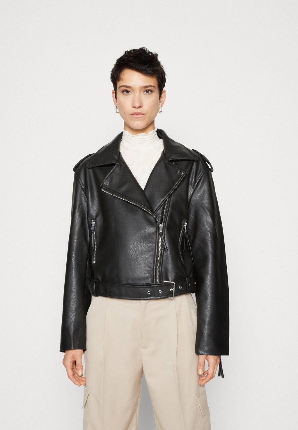 

Куртка из синтетической кожи Gina Tricot BASIC BIKER JACKET, черный