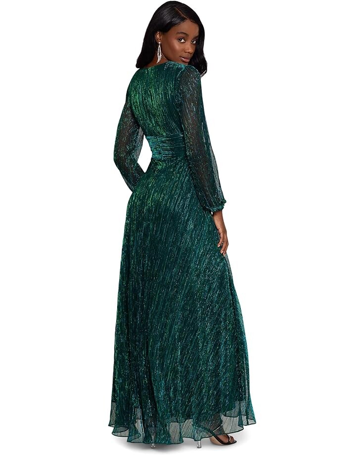 

Платье Betsy & Adam Long Sleeve V-Neck Metallic Crinkle Knit Gown, цвет Jade