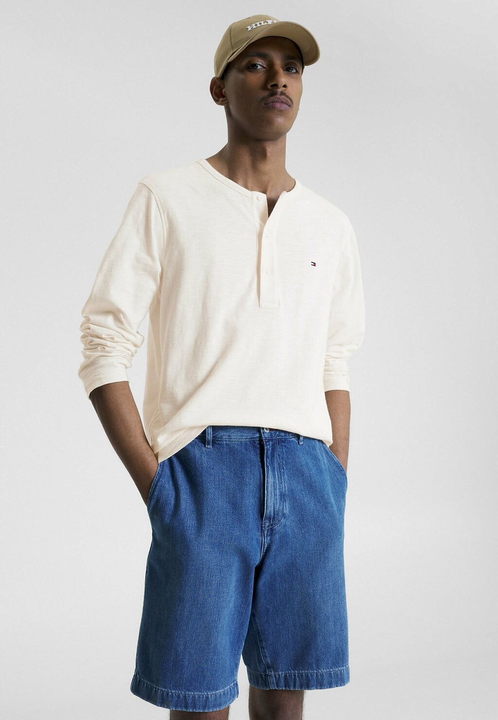 

Рубашка с длинным рукавом HENLEY Tommy Hilfiger, цвет weathered white
