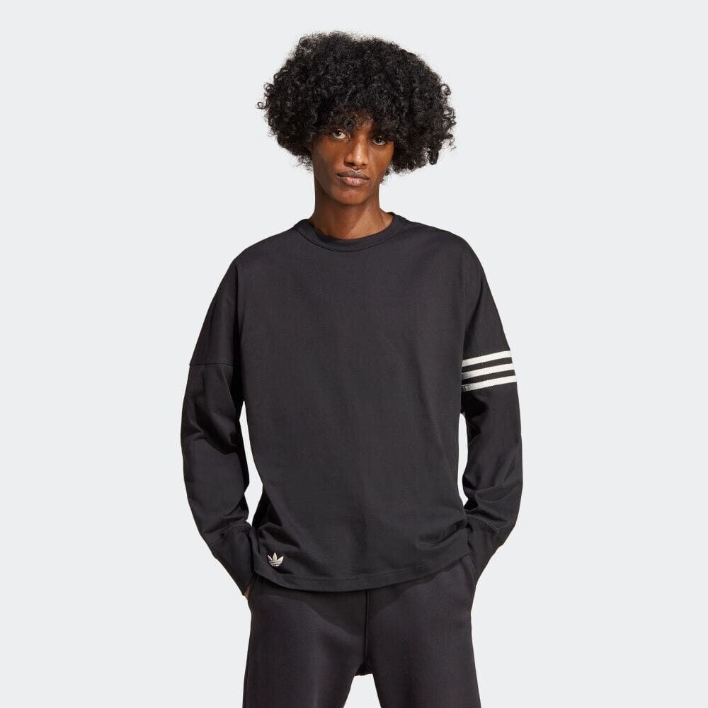 

Футболка Adidas HR8697, черный