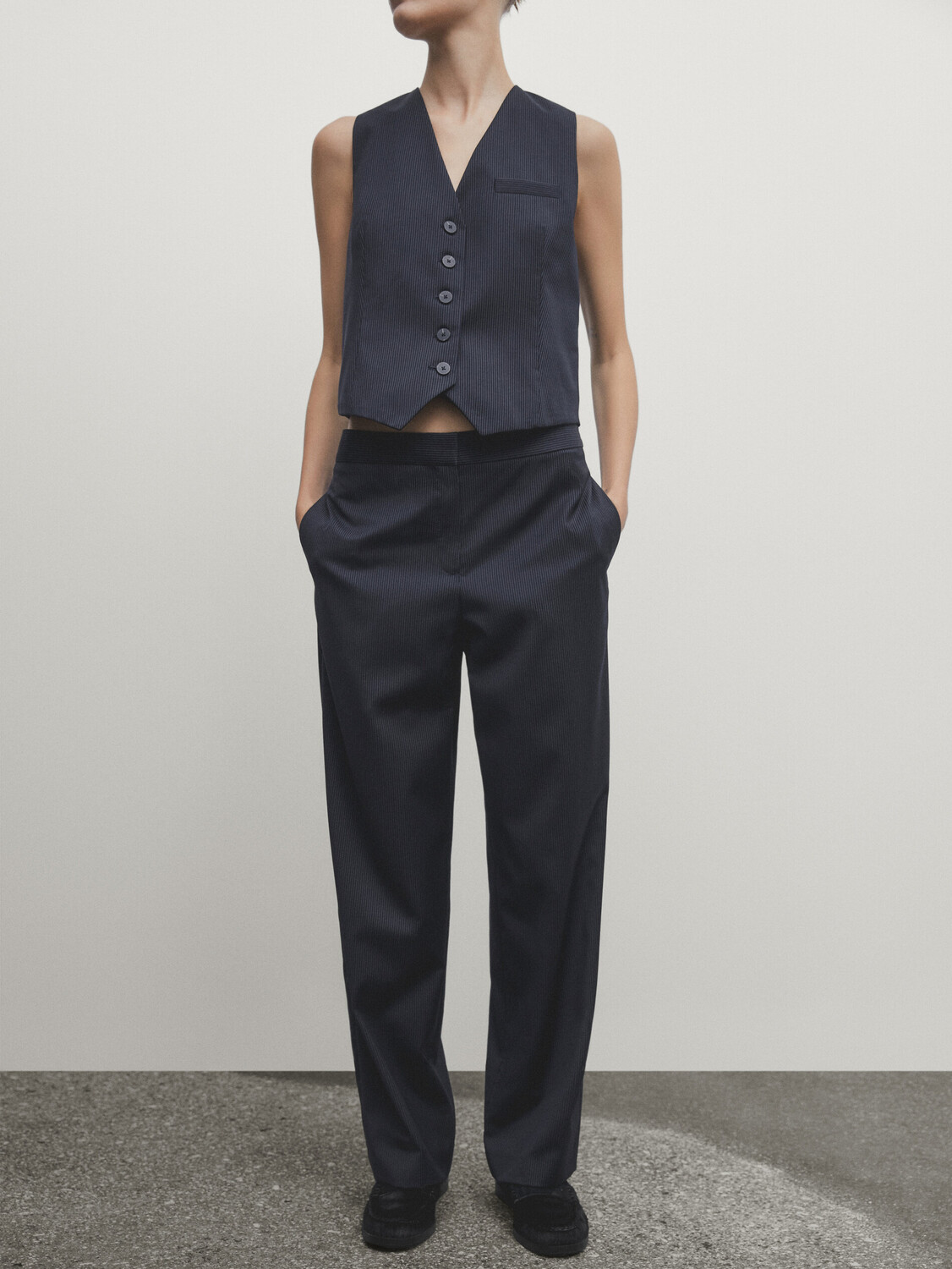 

Костюмные брюки в тонкую полоску Massimo Dutti, темно-синий