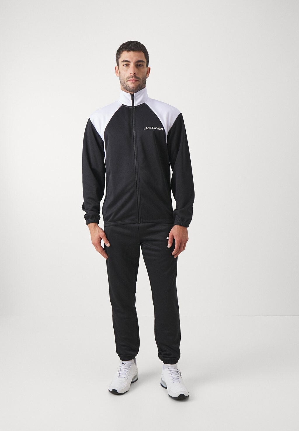 

Спортивный костюм JCOSPORT SUIT Jack & Jones, цвет black