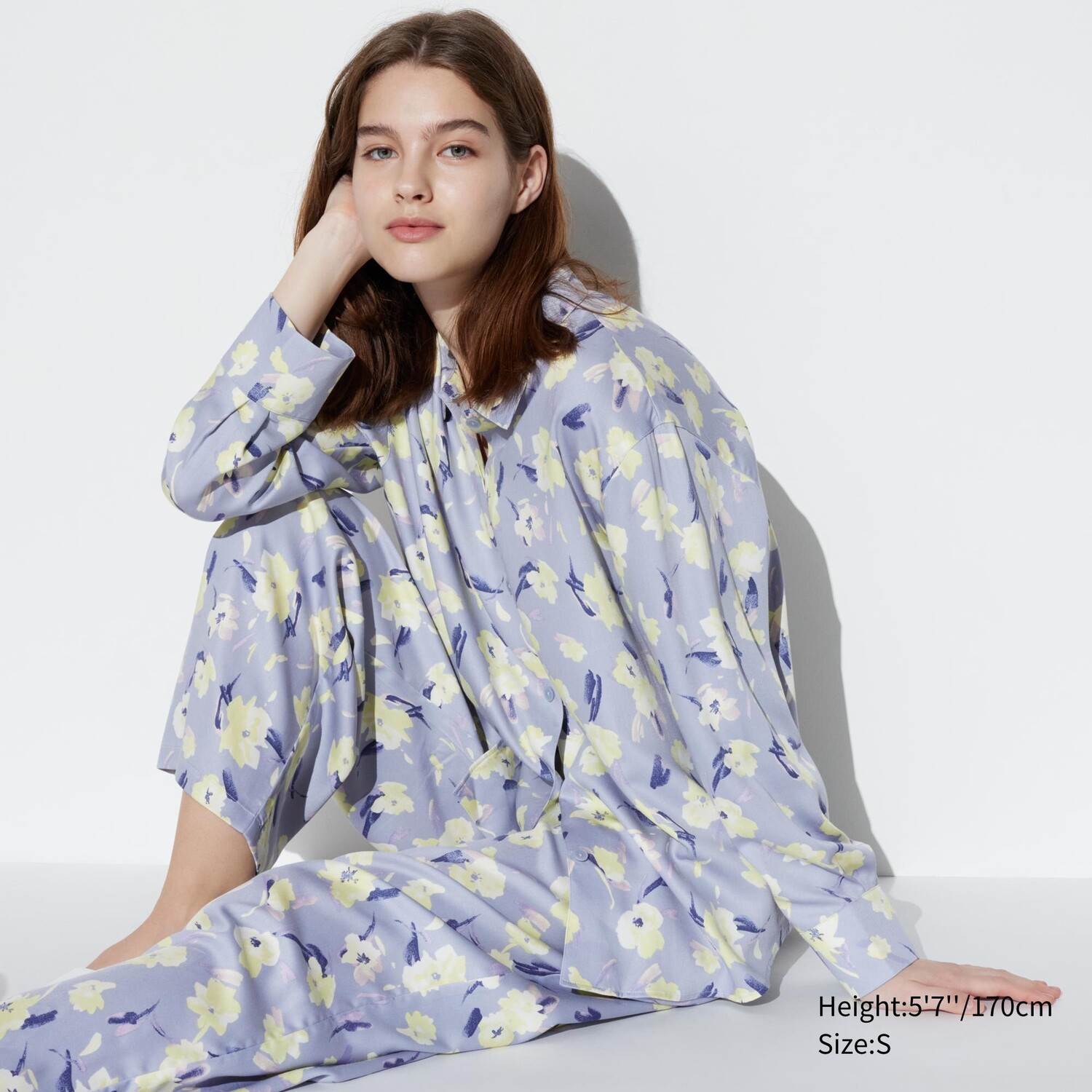 

Атласные пижамы с цветочным принтом UNIQLO, синий