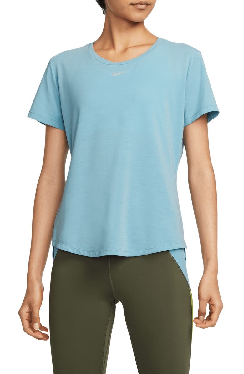 

Топ с короткими рукавами One Luxe Dri-FIT NIKE