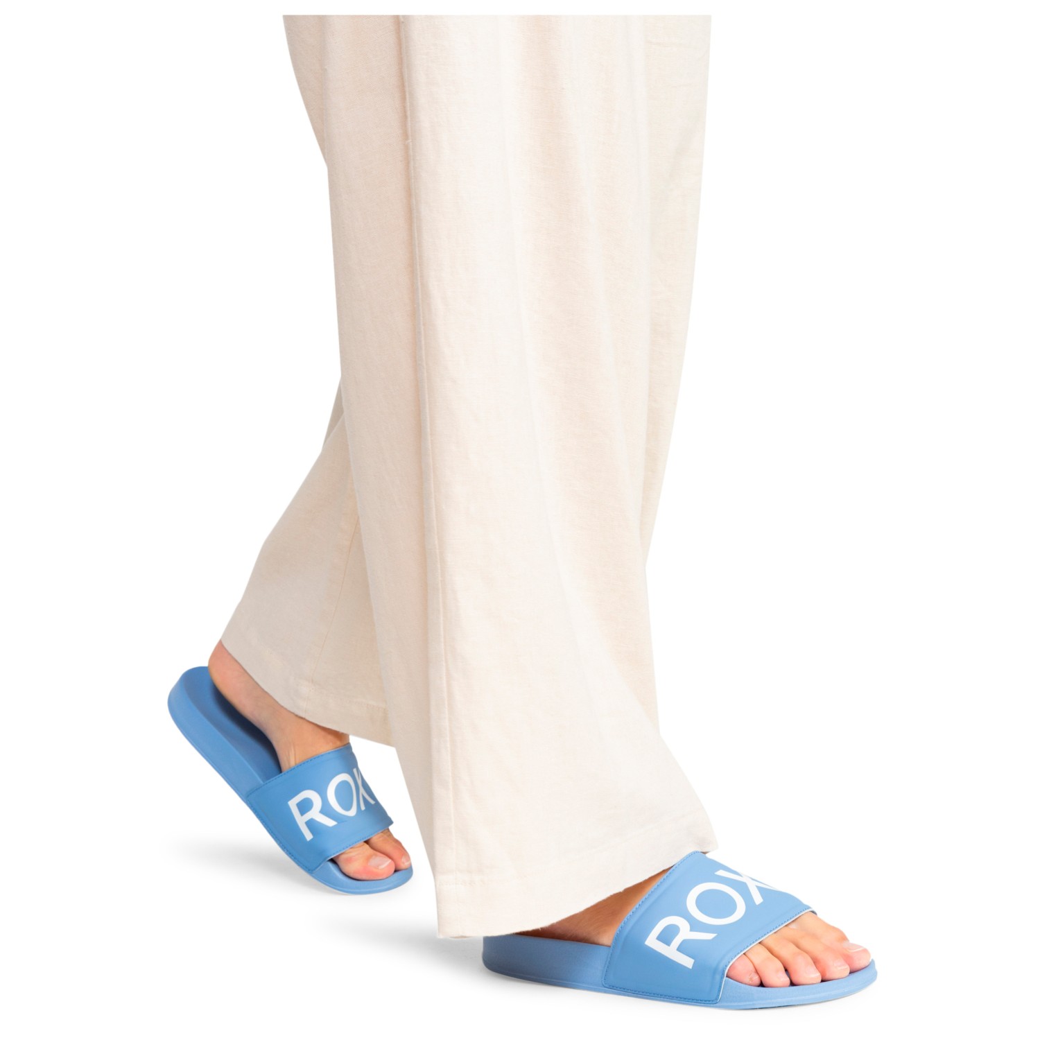 цена Сандалии Roxy Women's Slippy Sandals, цвет Baha Blue