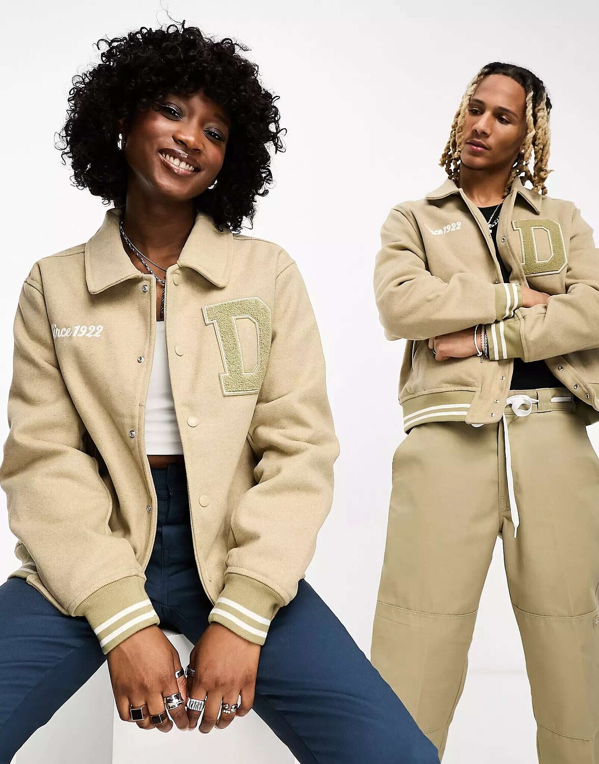 

Университетская куртка Dickies West Vale цвета хаки с вышитым логотипом на спине