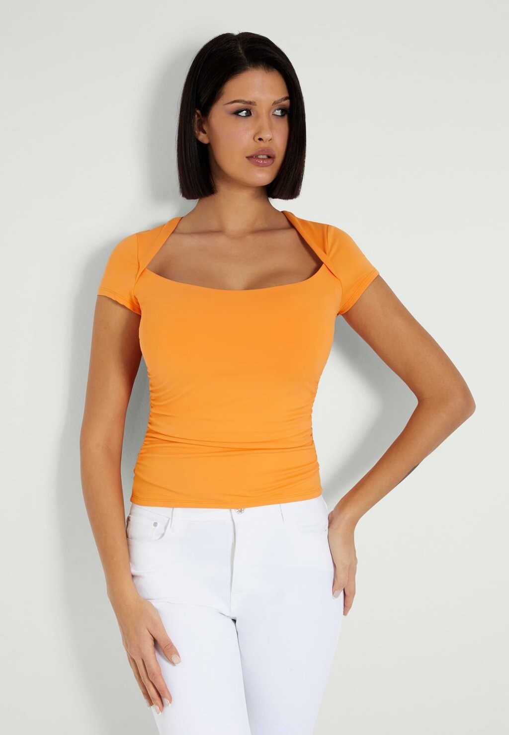

Футболка базовая Guess, цвет arancione