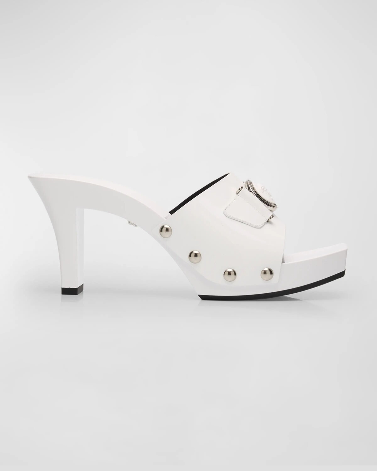 

Кожаные сандалии-мюли с декором Medusa Versace, цвет Optical White-Palladium