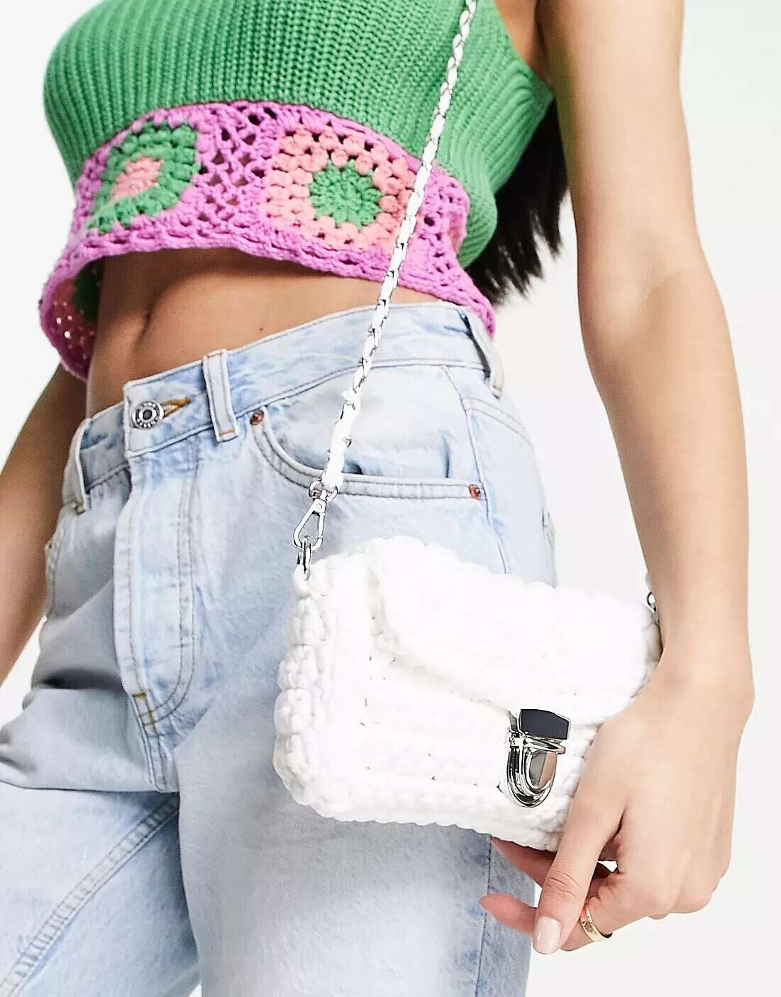 

My Accessories Белый вязаный крючком массивный плетеный клатч London