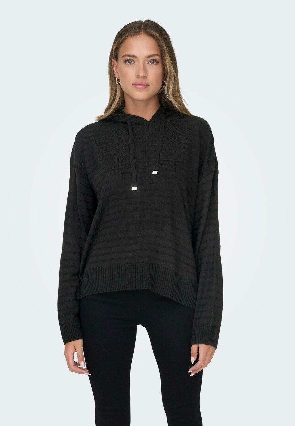 

Толстовка ONLY CATA LS HIGHLOW, черный