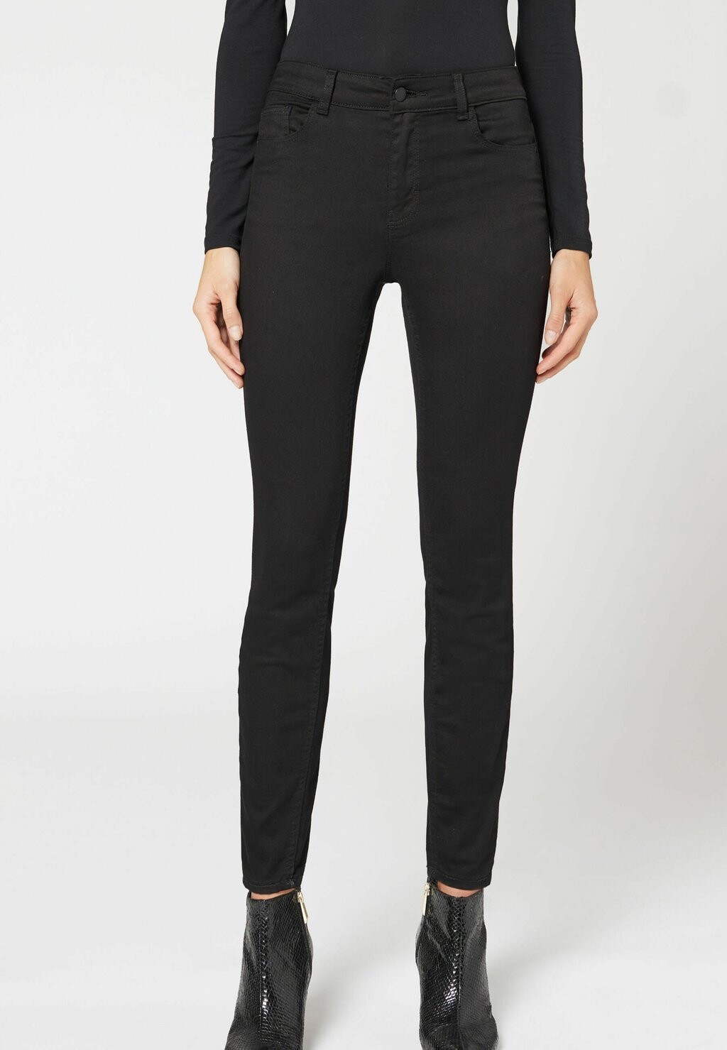

Джинсы скинни Calzedonia, цвет schwarz nero denim