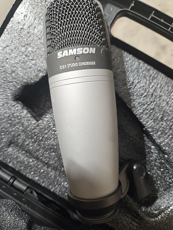 Студийный конденсаторный микрофон Samson C01 Large Diaphragm Cardioid Condenser Microphone