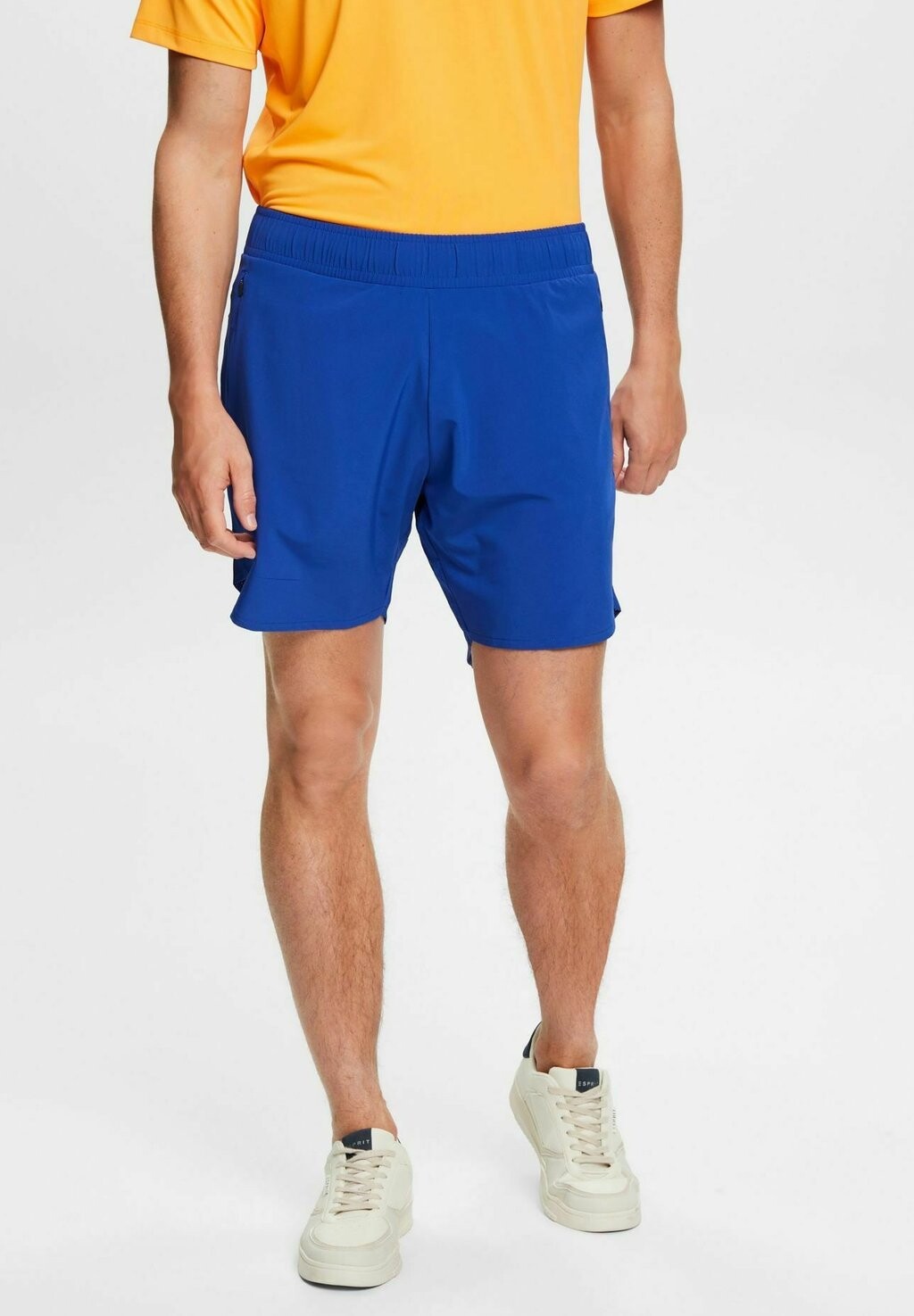 

Спортивные шорты Esprit
