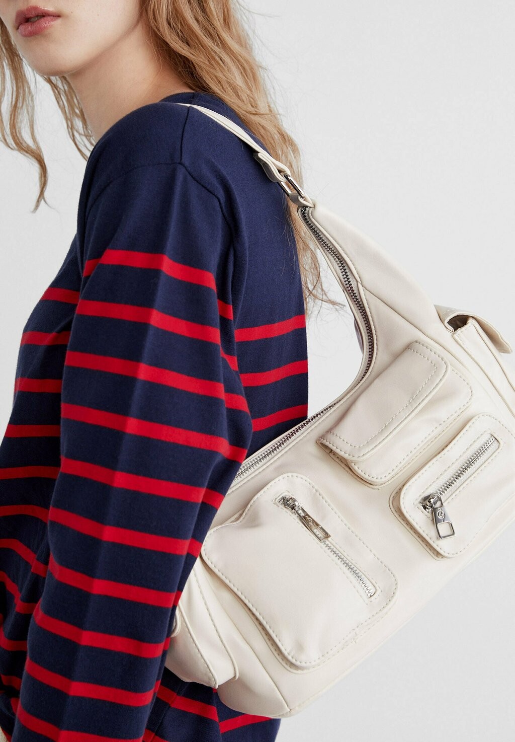 

Сумка WITH POCKETS Stradivarius, цвет white