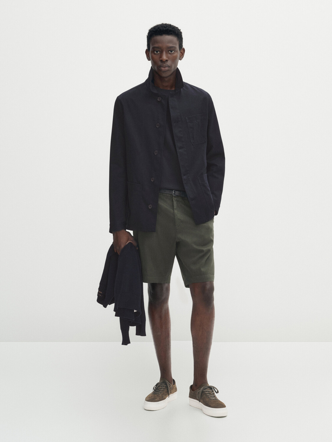 

Шорты бермуды из смешанного хлопка стрейч Massimo Dutti, хаки