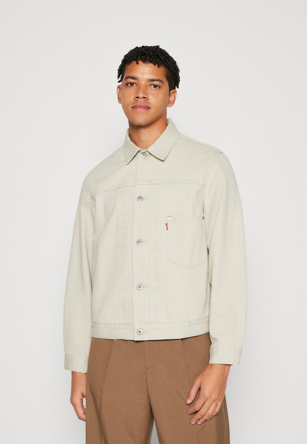 

Демисезонная куртка Levi's, песочный