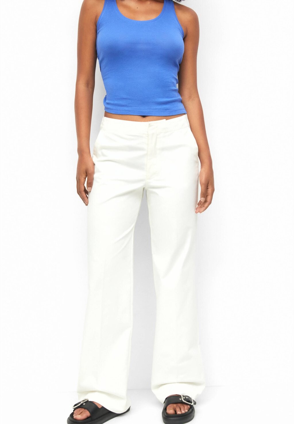 

Брюки PULL&BEAR, белый