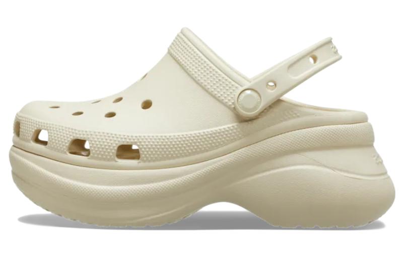 Женские пляжные сандалии Crocs
