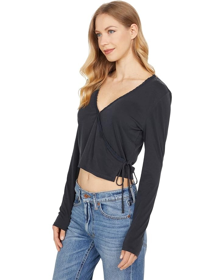 

Топ Lucky Brand Sandwash Rib Lace Trim Wrap Top, цвет Washed Black