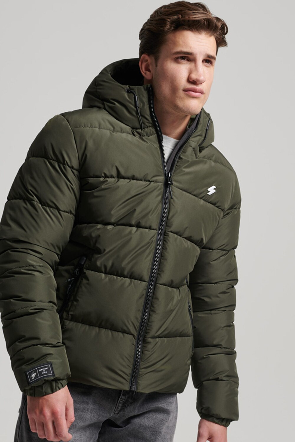

Спортивная утепленная куртка с капюшоном Superdry, зеленый