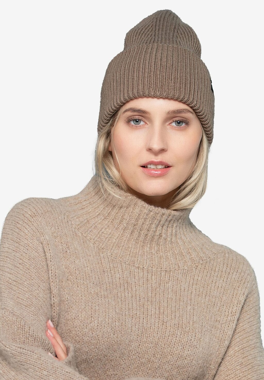 

Шапка True Religion, коричневый