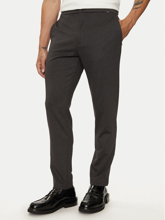 

Брюки из ткани комфортного кроя Calvin Klein, серый